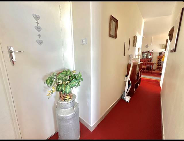 2 BEDROOM APARTMENT FOR SALE IN SCOTTBURGH CENTRAL